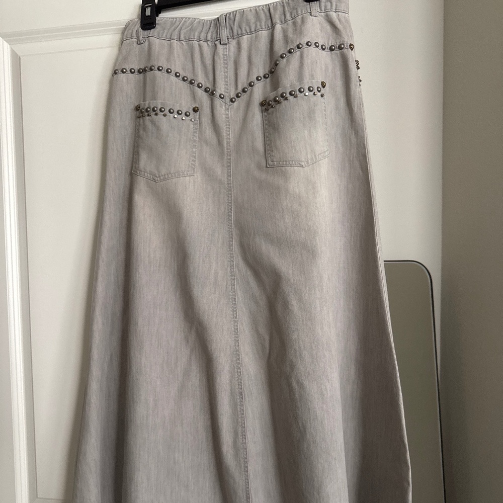 Double D Skirt